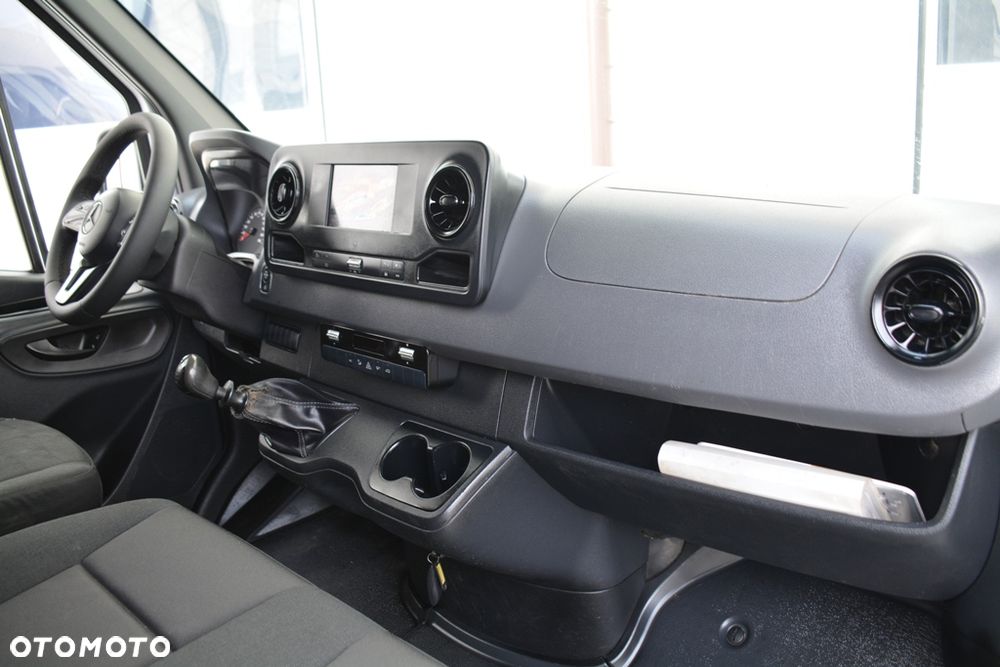 Mercedes-Benz Sprinter 316 CDI BRYGADÓWKA 907 - 23