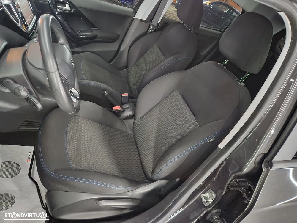 Peugeot 208 1.5 BlueHDi Allure Pack - 6