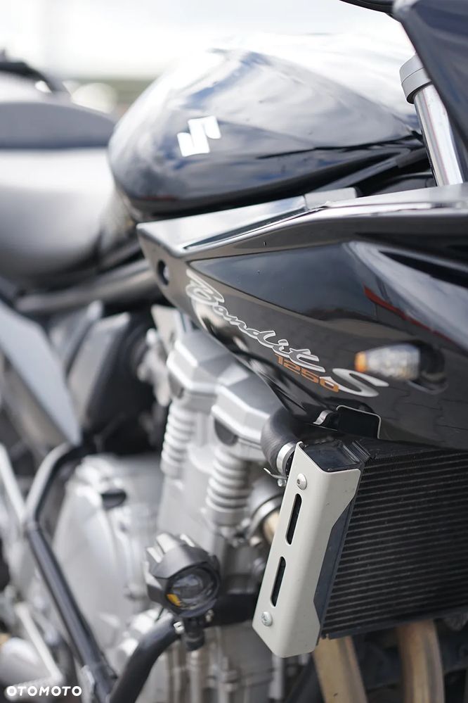 Suzuki Bandit - 30