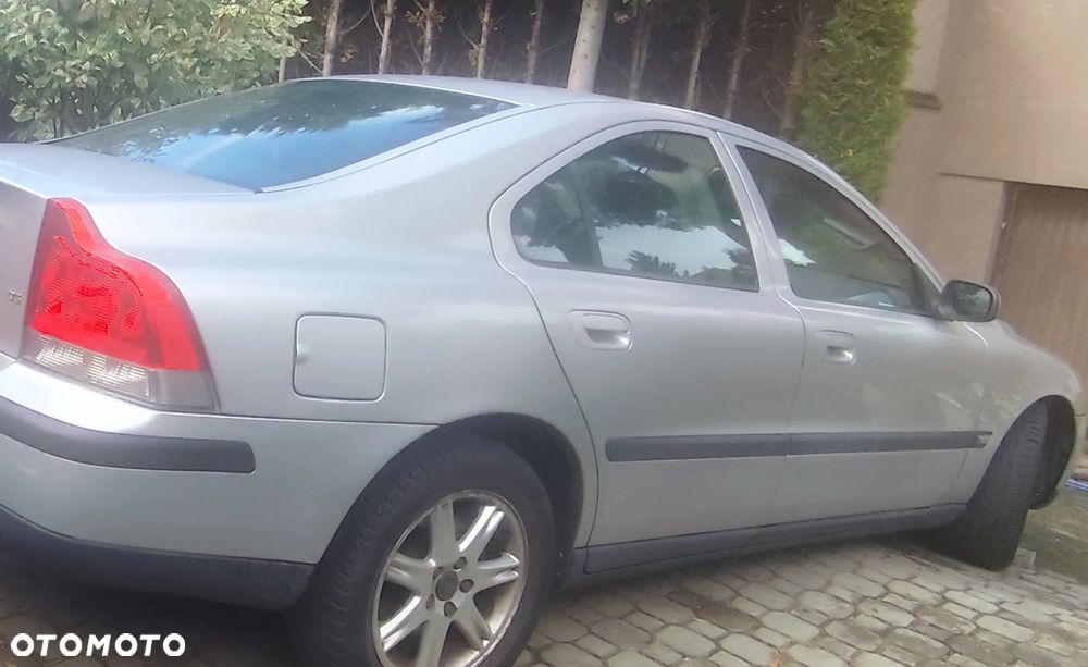 Volvo S60 2004 photo 2