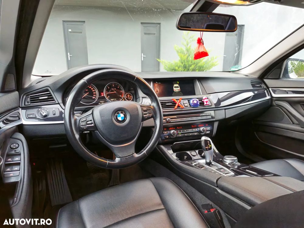 BMW Seria 5 520d xDrive AT - 7