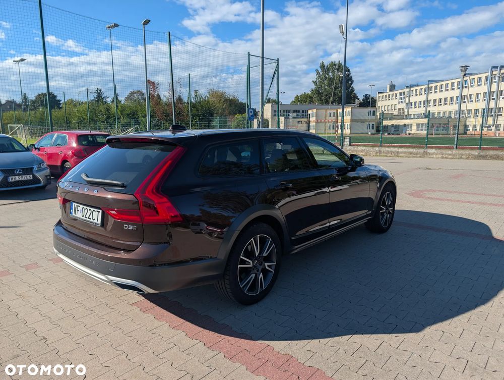 Volvo V90 Cross Country D5 AWD - 4