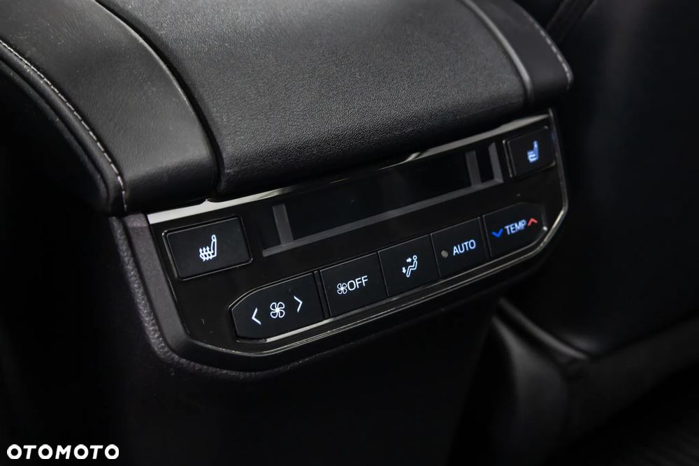 Toyota Highlander 2.5 Hybrid Executive - 35