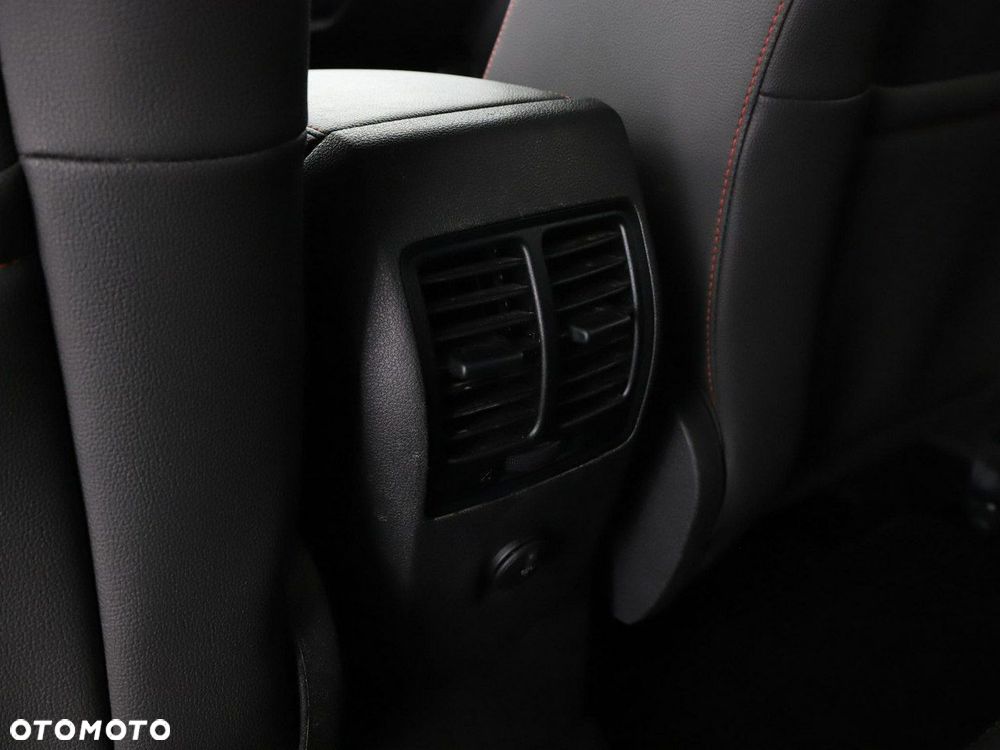 Ford Kuga 2.0 TDCi 4x4 ST-Line - 34