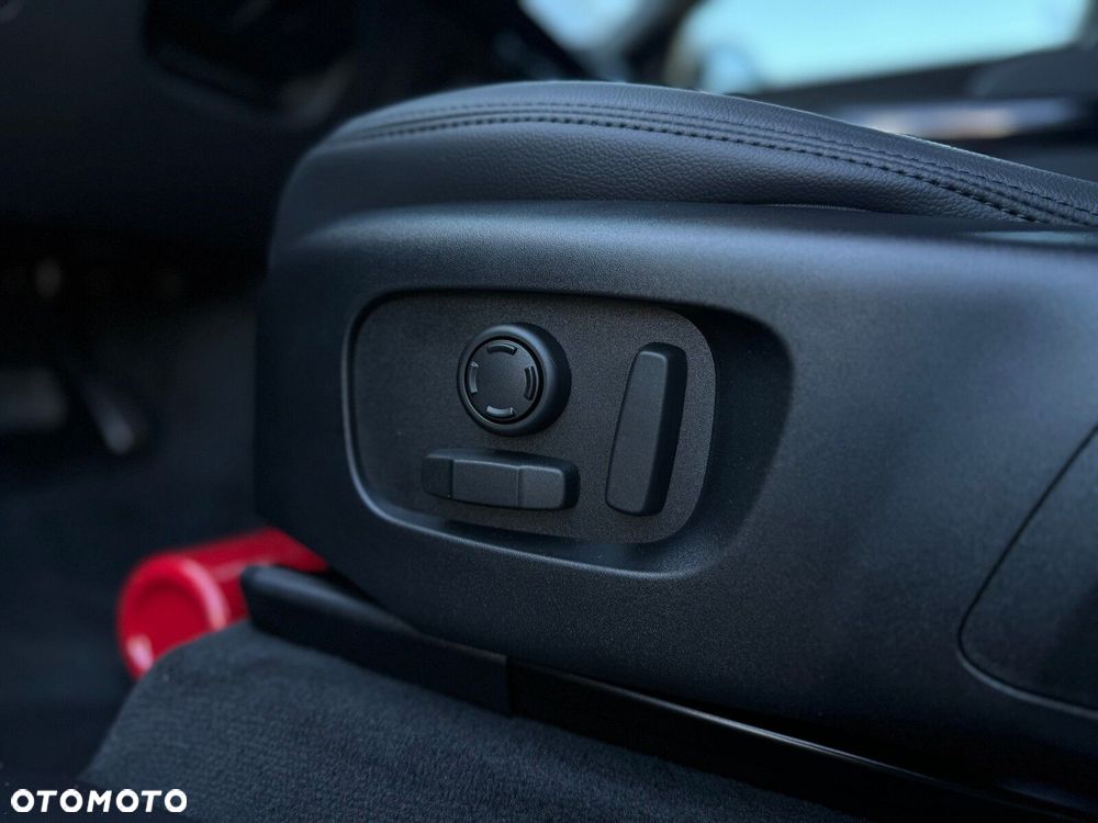 Land Rover Range Rover Velar - 10