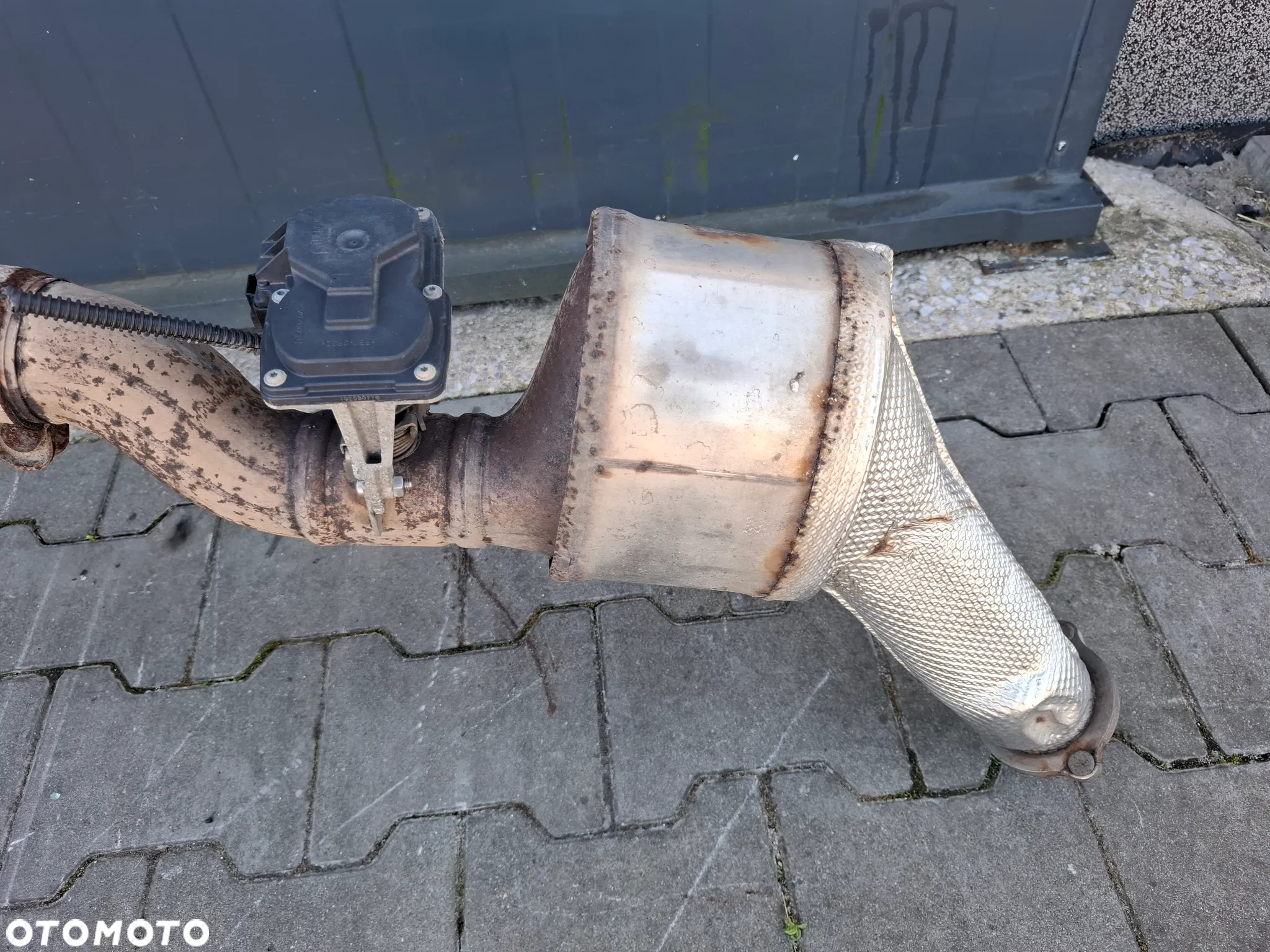 Tłumik wydech Audi A6C7 2,0 TDI 2015 rok kompletny nr 4G0253612M - 3