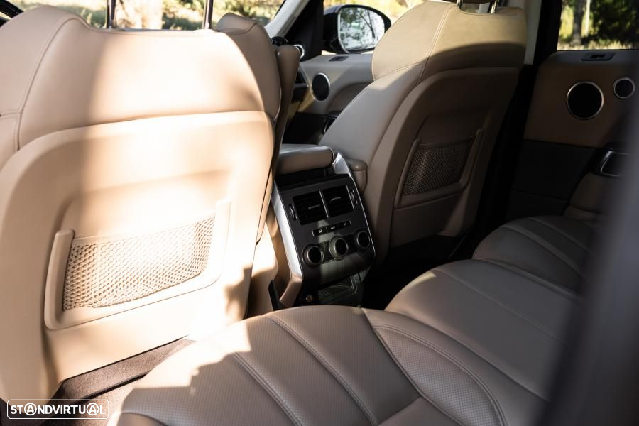 Land Rover Range Rover Sport 3.0 SDV6 HEV HSE Dynamic - 30