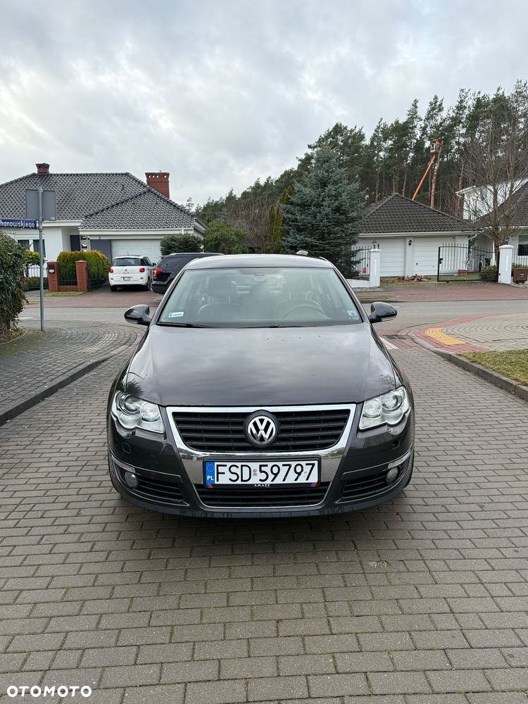 Volkswagen Passat 2.0 TDI DPF Highline - 5