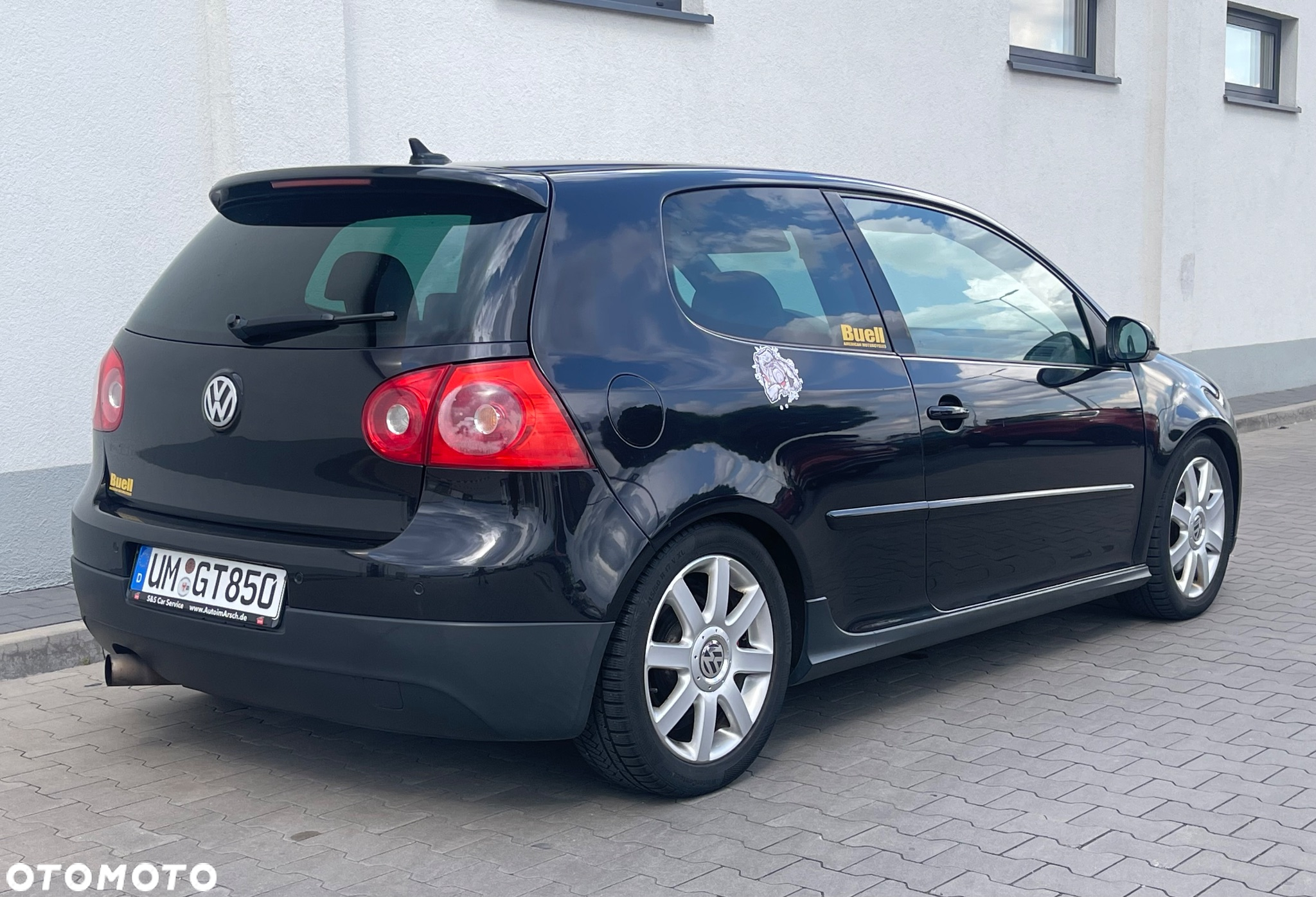 Volkswagen Golf - 11