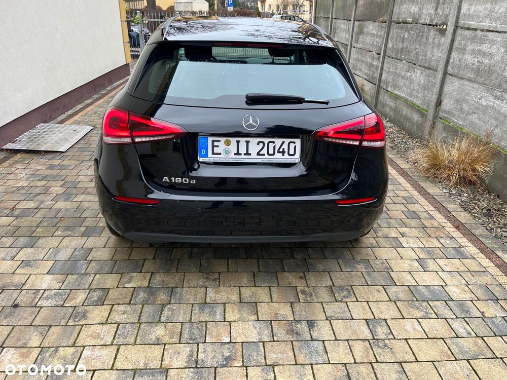 Mercedes-Benz Klasa A 180 d 7G-DCT Edition 19 - 3