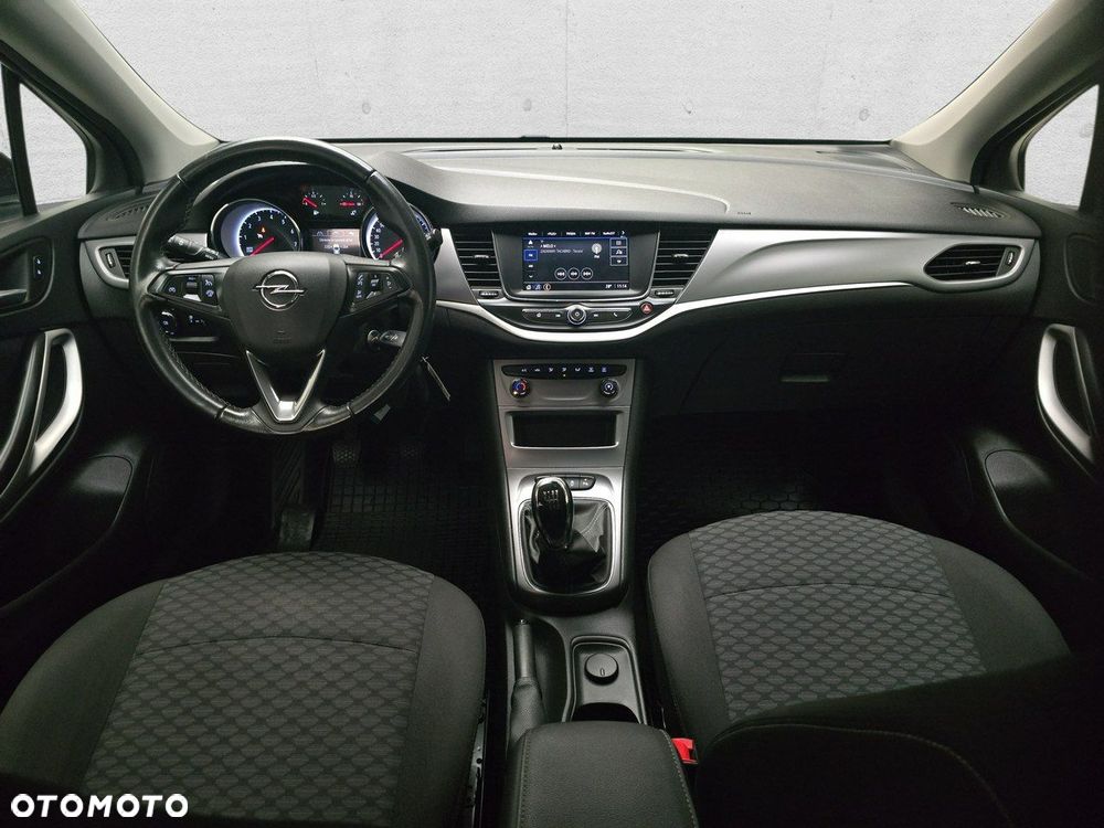 Opel Astra - 10