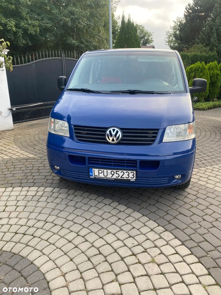 Volkswagen Caravelle - 15