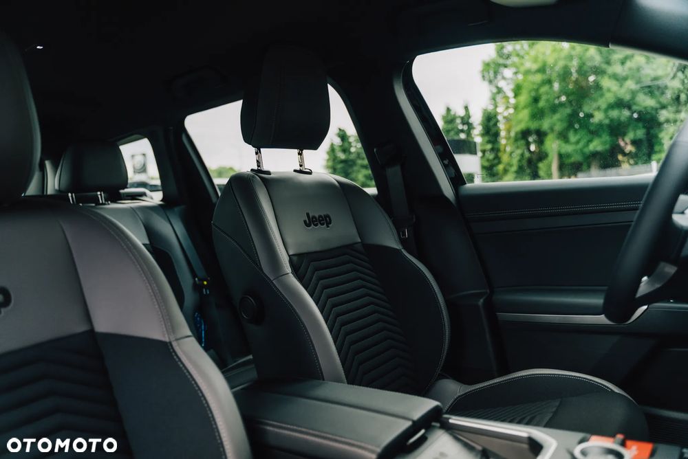 Jeep Compass 73.7kWh Standard Range Altitude FWD - 7
