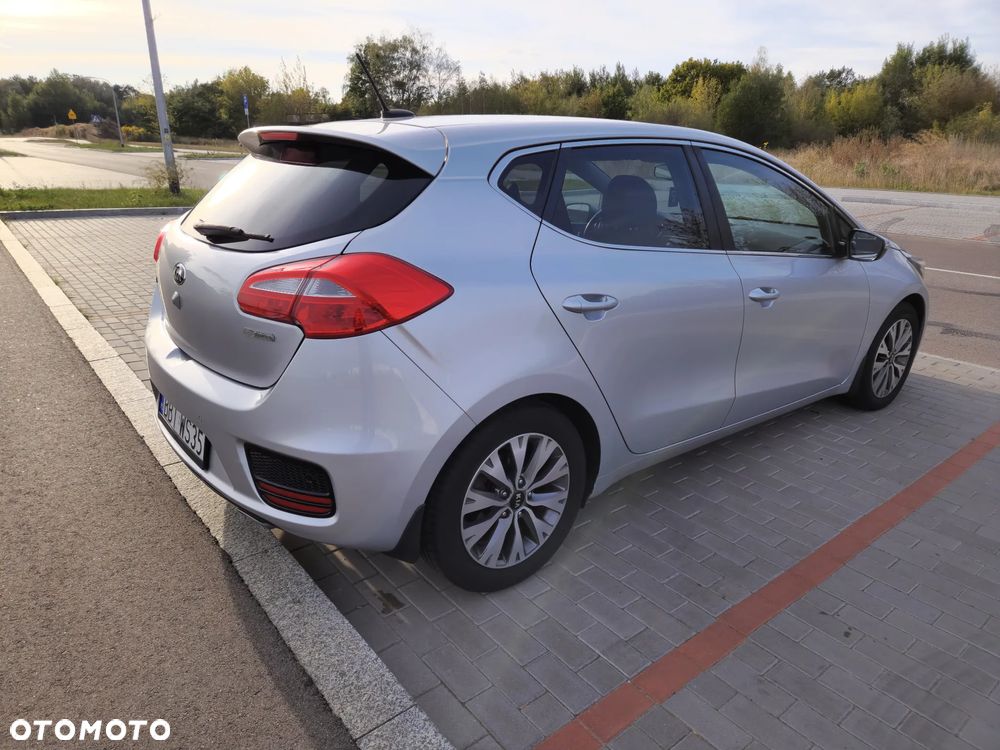 Kia Ceed Cee'd 1.6 CRDi L Business Line DCT - 9