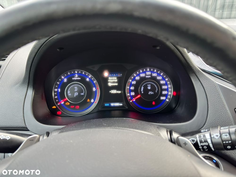 Hyundai i40 Kombi 1.7 CRDi DCT Premium - 18