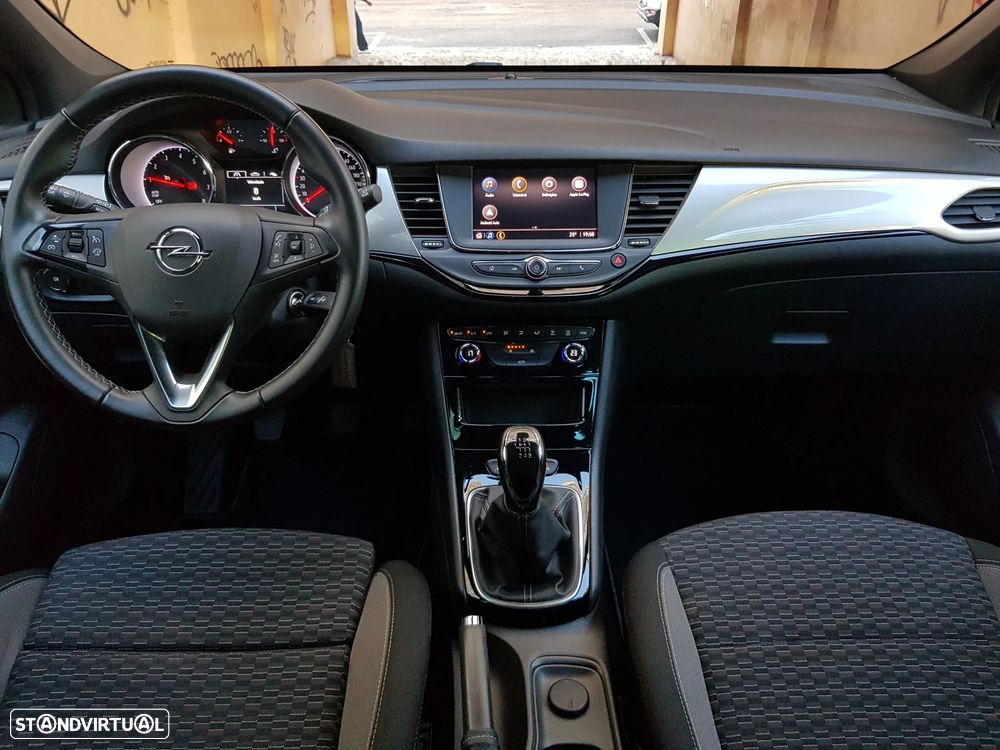 Opel Astra Sports Tourer 1.2 T GS Line S/S - 17