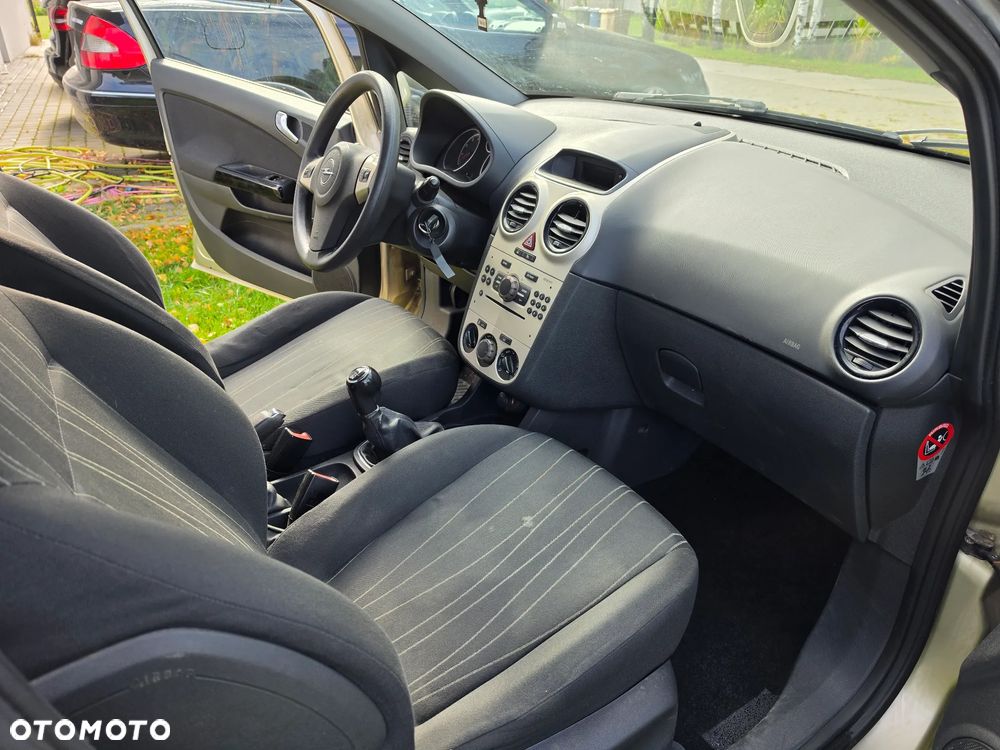 Opel Corsa - 9