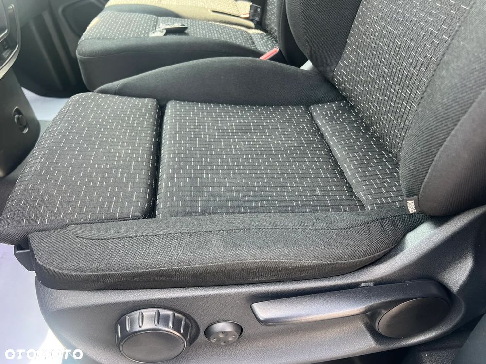 Mercedes-Benz Vito - 27