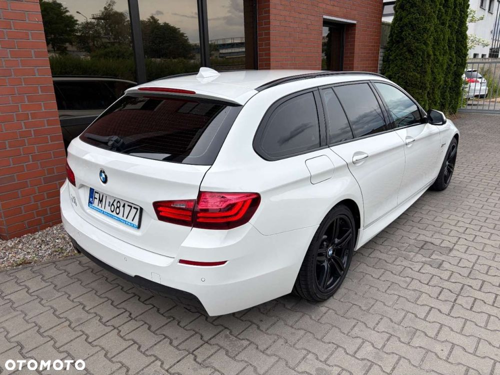 BMW Seria 5 530d xDrive Sport-Aut - 3