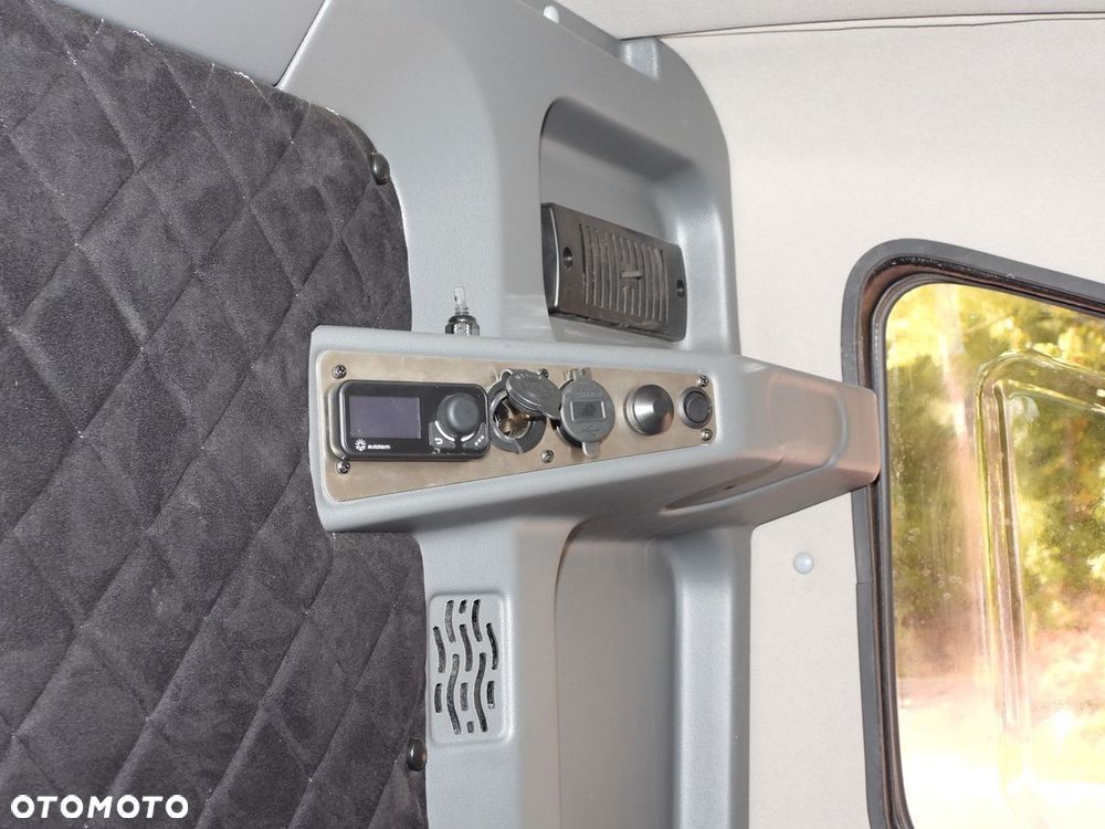 Renault MASTER PLANDEKA 10 PALET WEBASTO TEMPOMAT LEDY PNEUMATYKA KLIMATYZACJA  165KM - 40