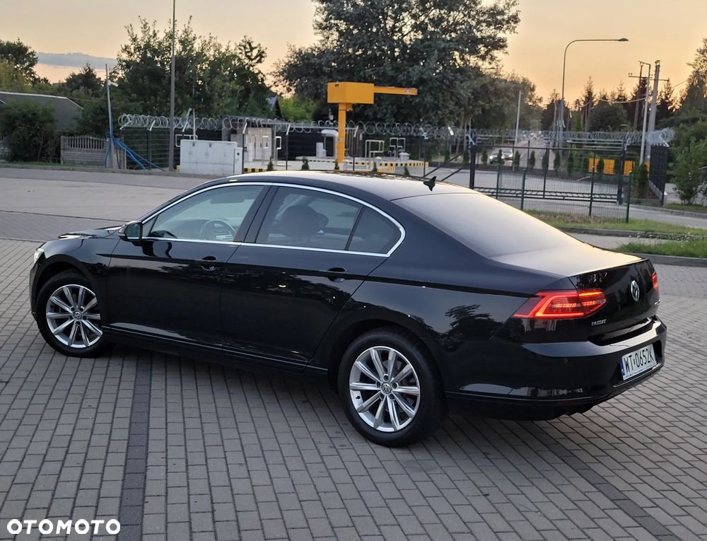 Volkswagen Passat 1.8 TSI BMT Comfortline DSG - 4