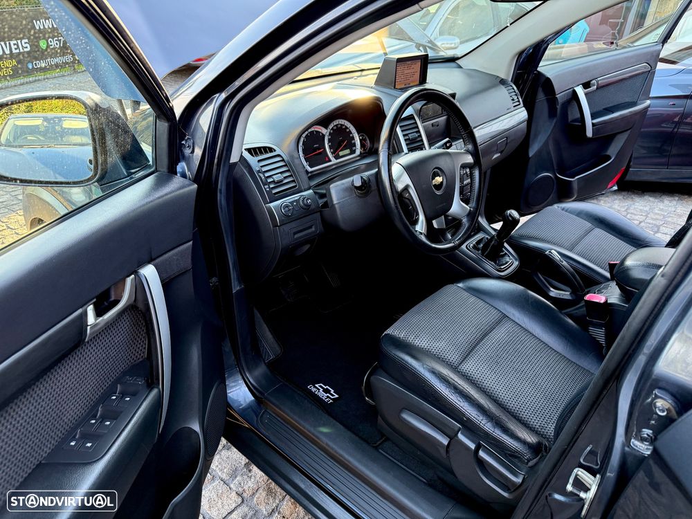 Chevrolet Captiva 2.0 VCDi Seven 7L - 36