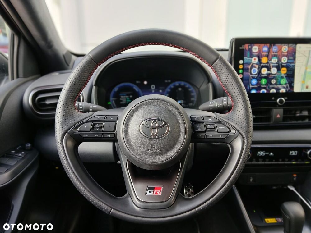 Toyota Yaris Hybrid 1.5 GR Sport - 14