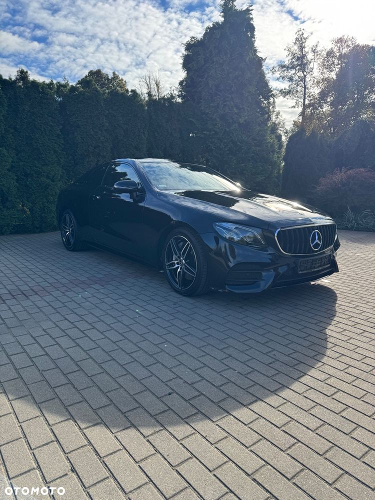 Mercedes-Benz Klasa E 300 9G-TRONIC - 8