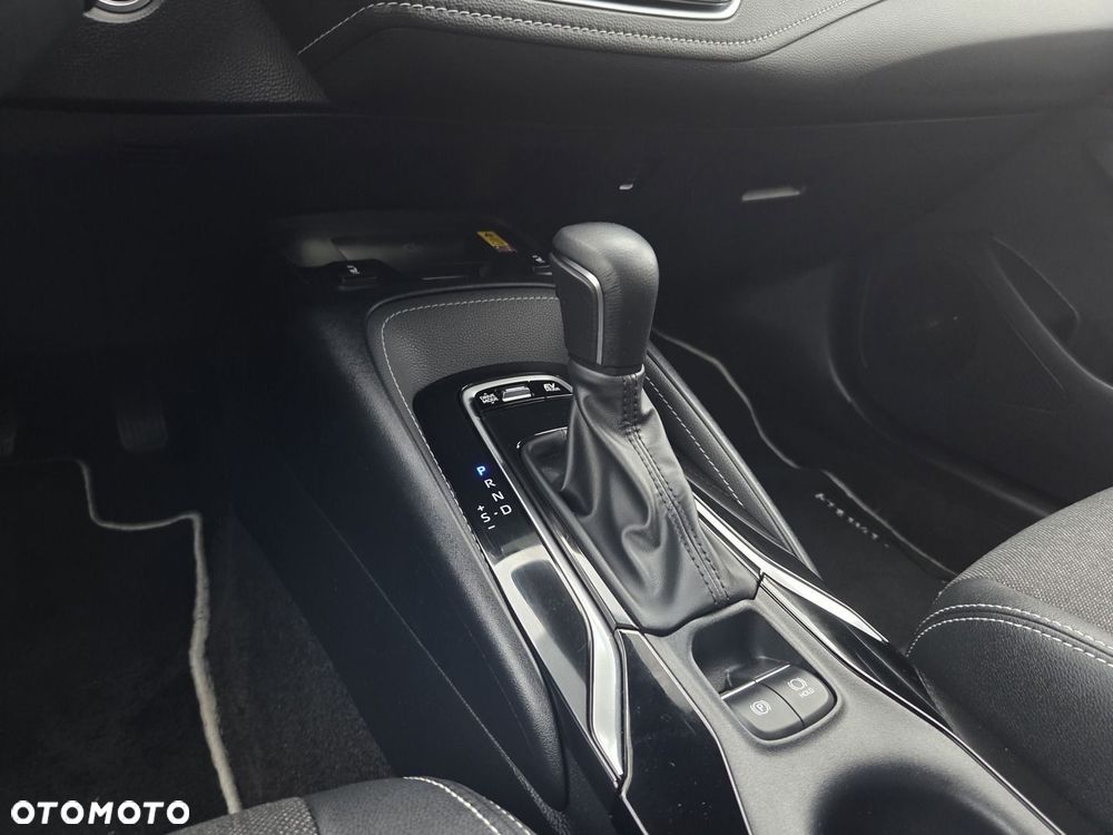 Toyota Corolla 2.0 Hybrid Style - 23