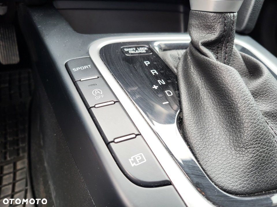Kia Ceed - 16