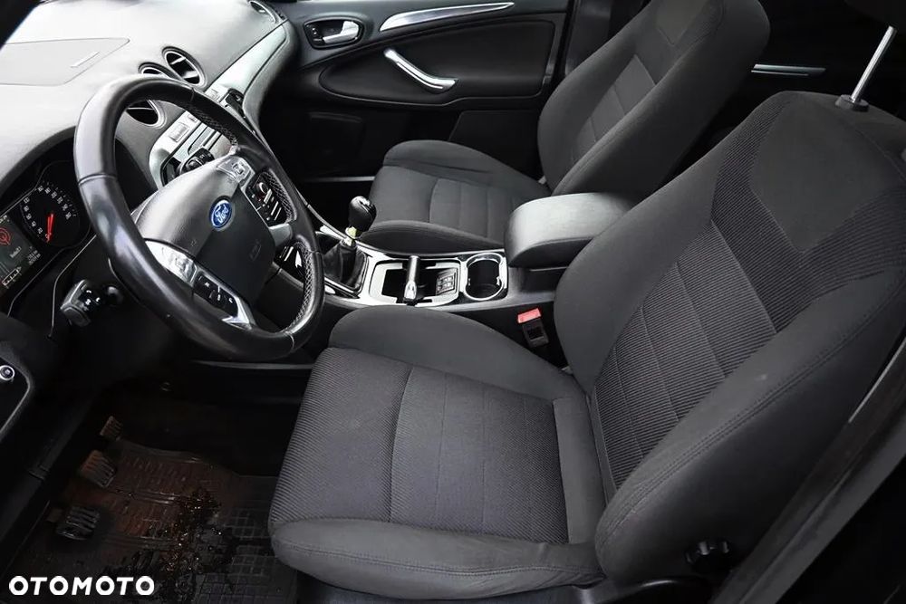 Ford S-Max 2.0 TDCi DPF Titanium X - 26