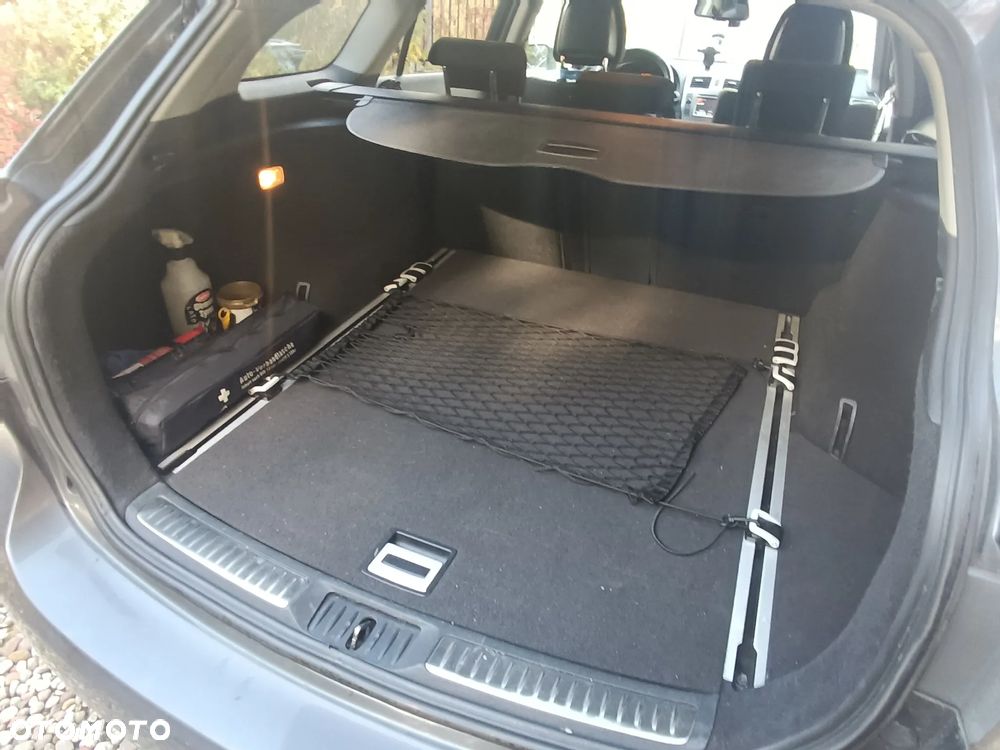 Toyota Avensis - 33