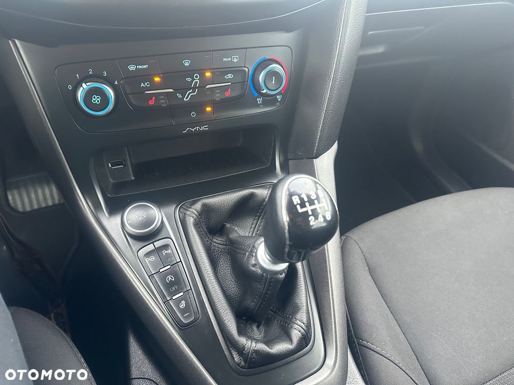 Ford Focus 1.6 TDCi DPF Trend - 12