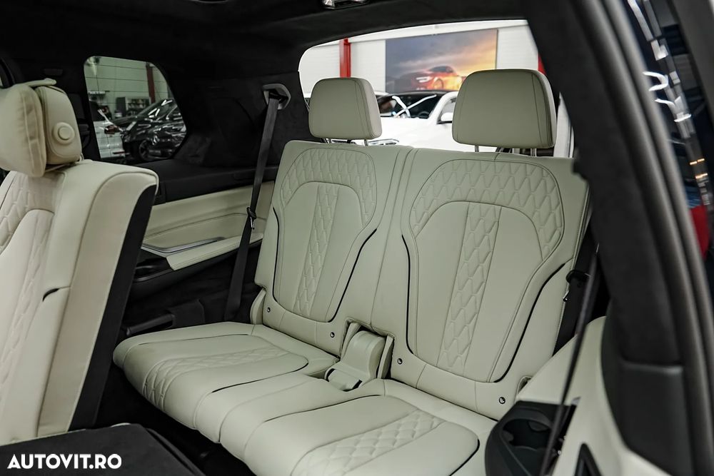 BMW X7 M60i xDrive AT MHEV - 8