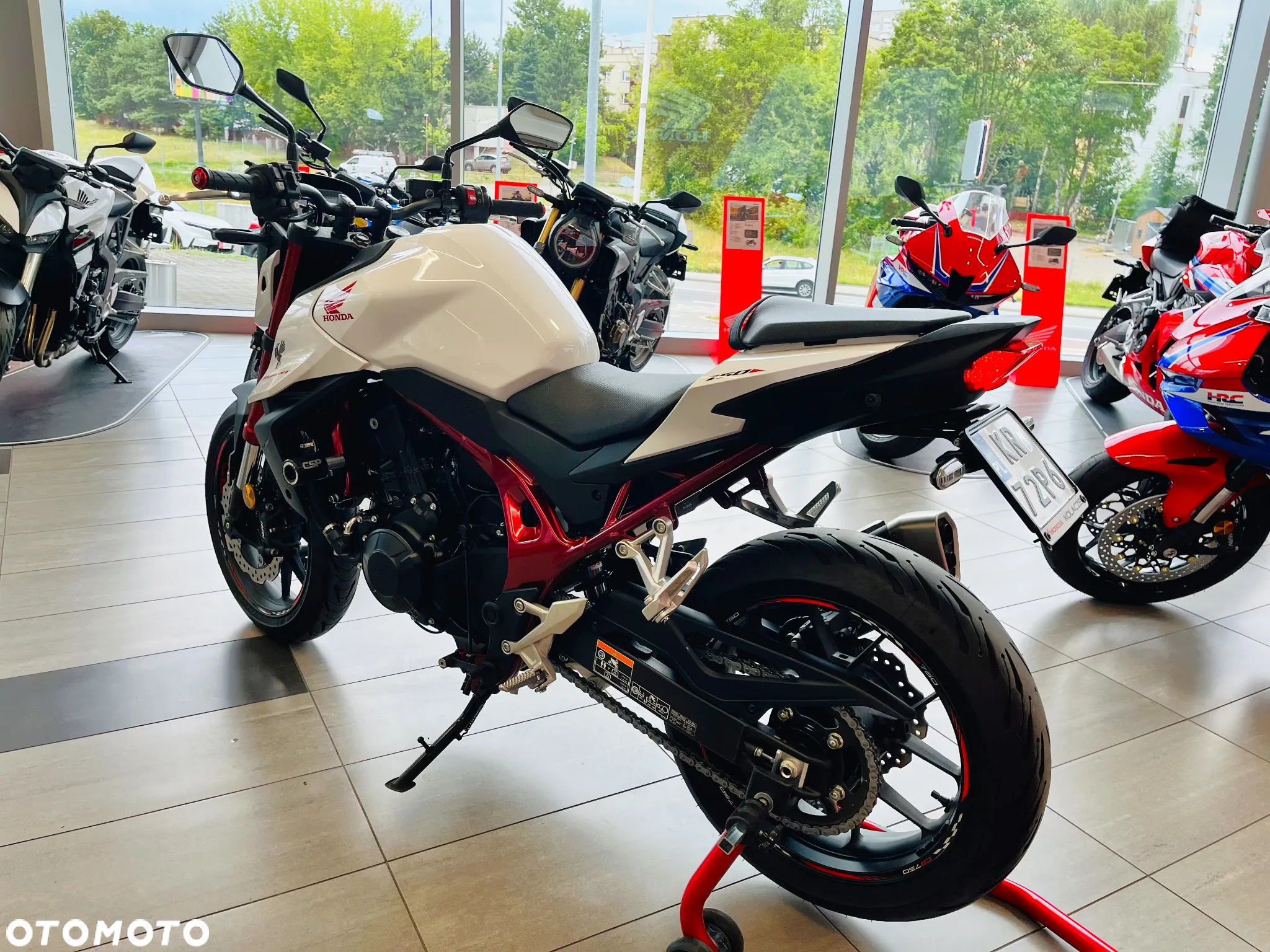 Honda CB - 2