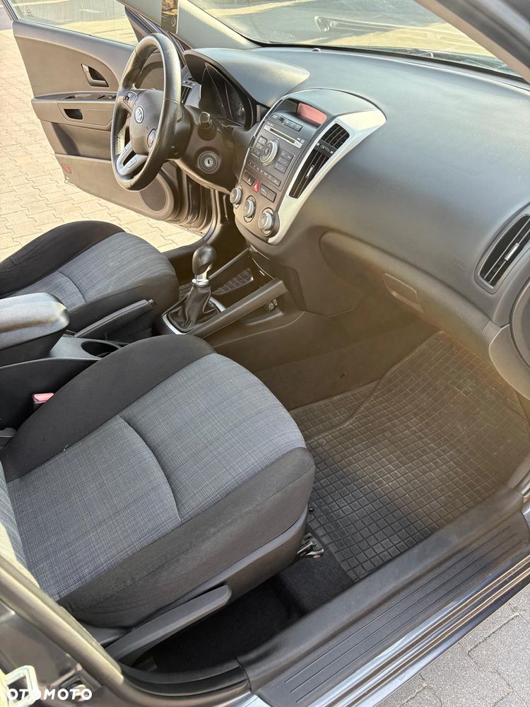Kia Ceed 1.4 Comfort - 8