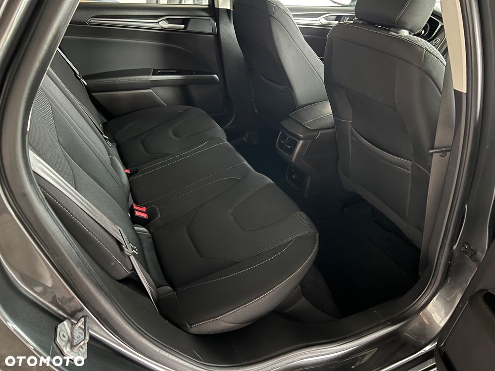 Ford Mondeo SW - 31