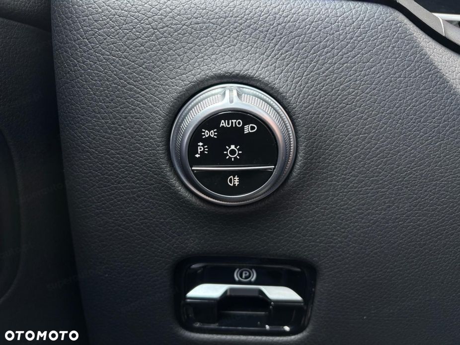 Mercedes-Benz GLC - 7