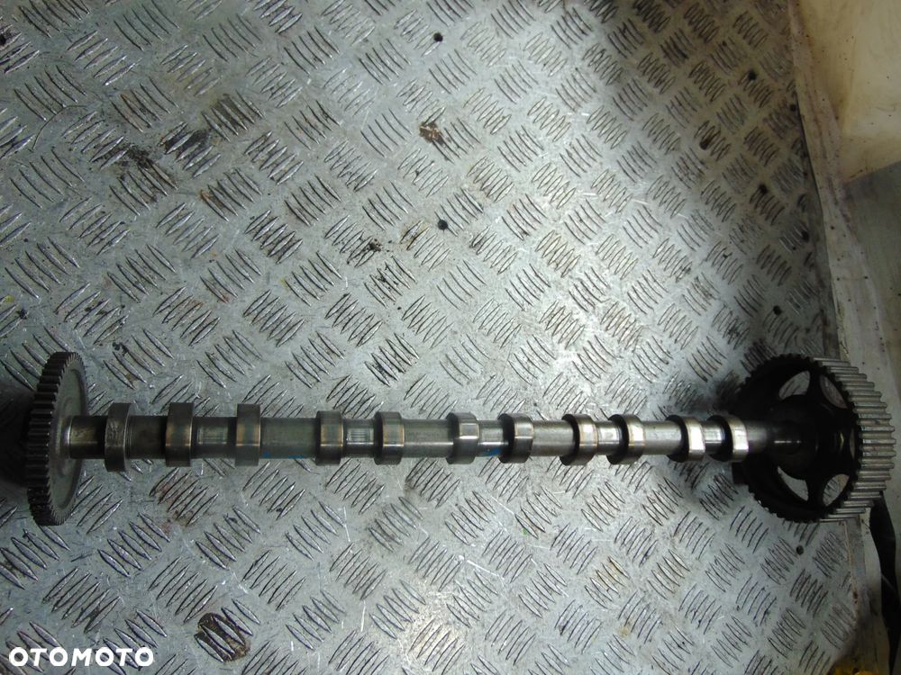Wałki rozrządu volvo 2,4 d5 cena sztuka 8642842/8658358 - 7
