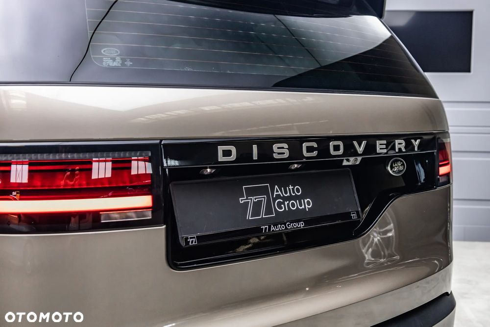 Land Rover Discovery D250 SE - 35
