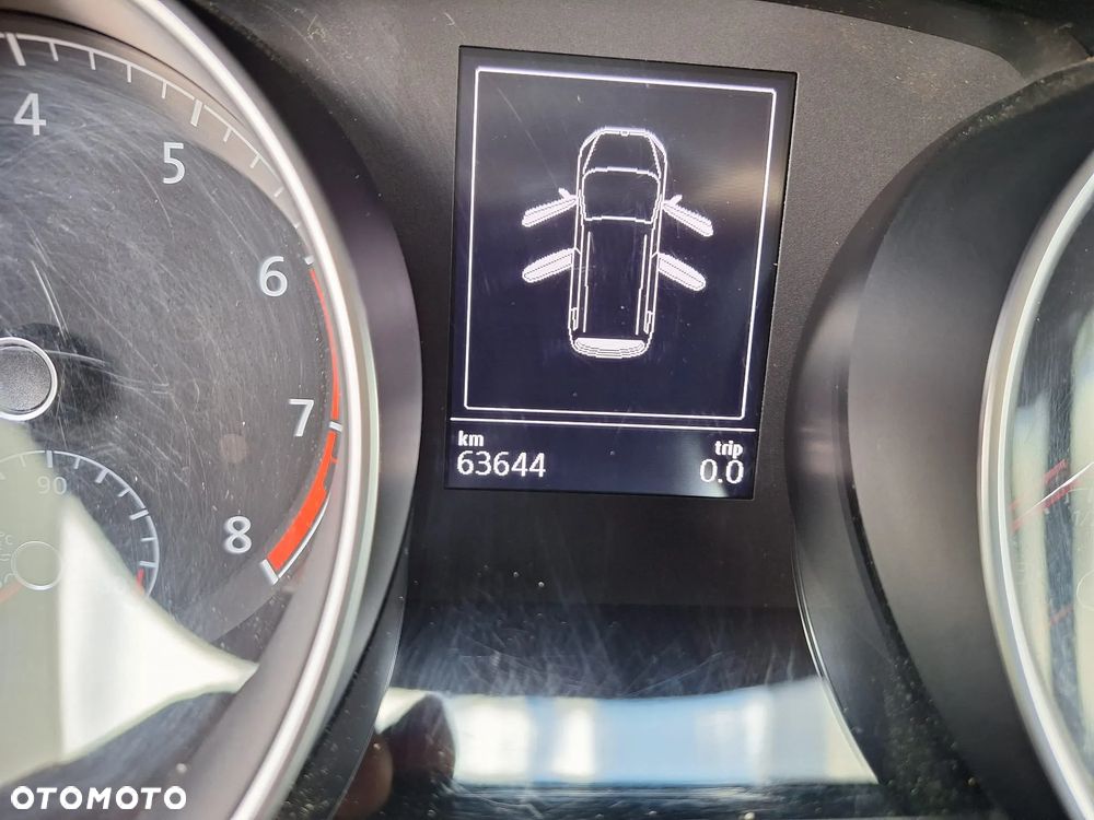 Volkswagen Touran - 15