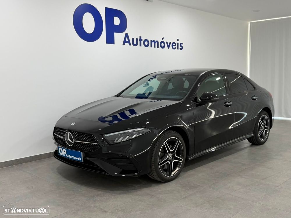 Mercedes-Benz A 250 Limousine e AMG Line - 2