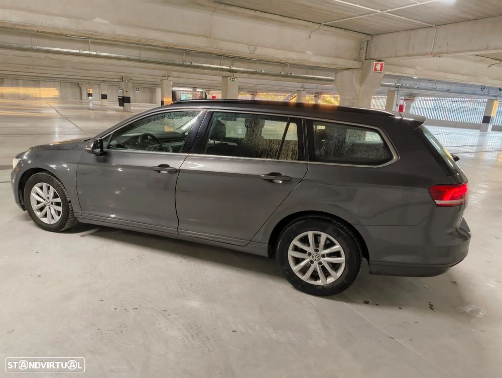 VW Passat Variant 1.6 TDI BlueMotion - 15
