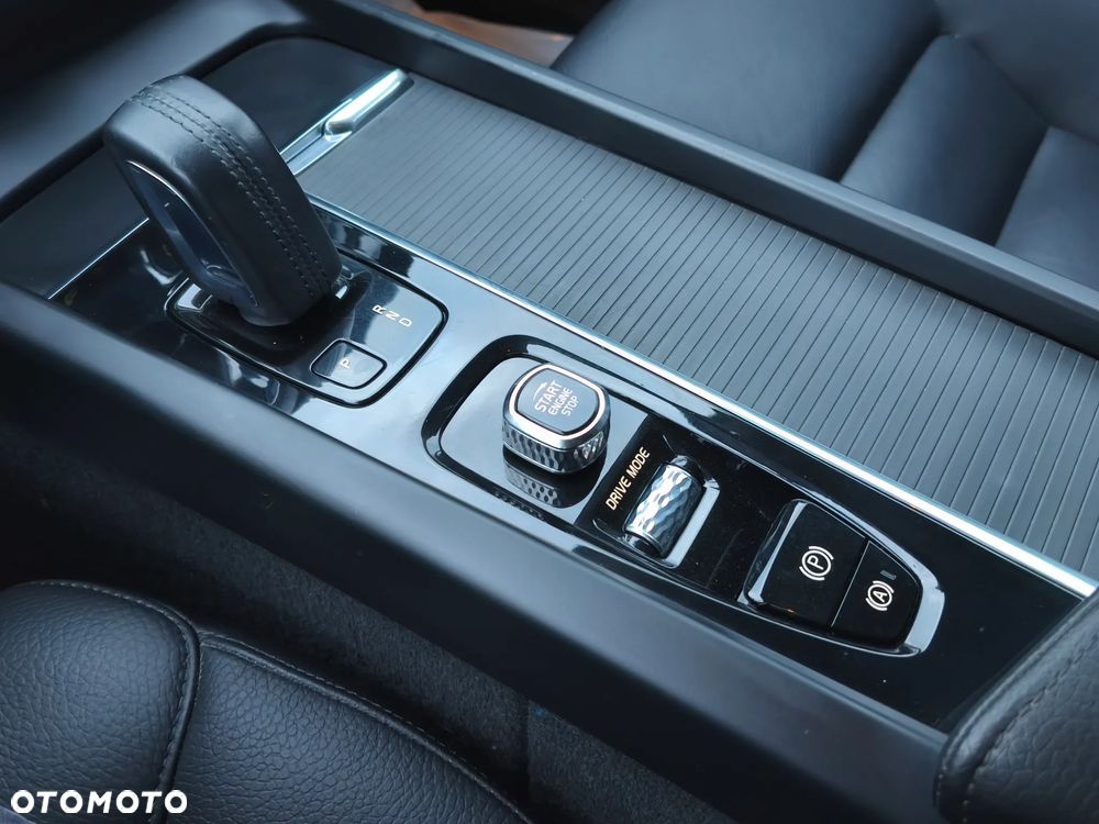 Volvo XC 60 - 29