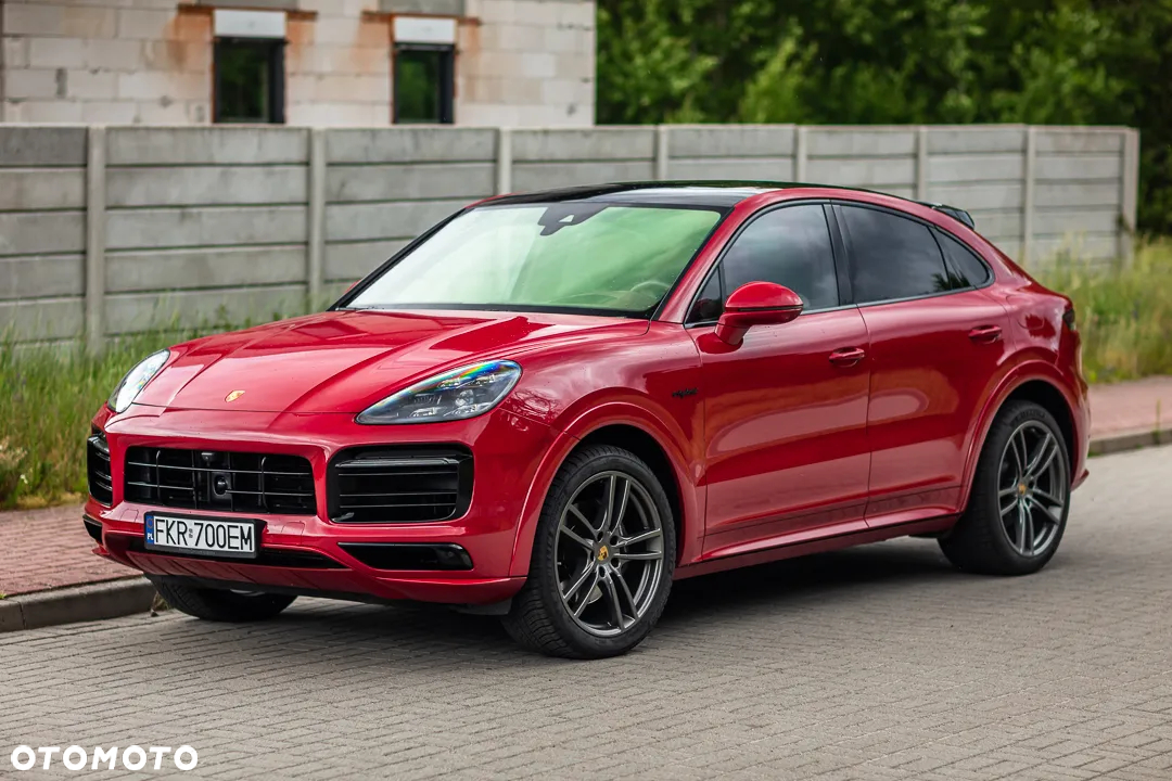 Porsche Cayenne Coupe E-Hybrid - 5