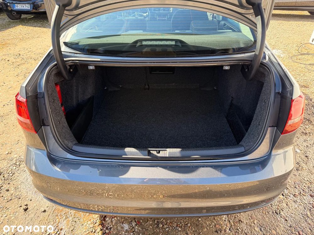 Volkswagen Jetta 2.0 TDI DPF BMT Comfortline - 22