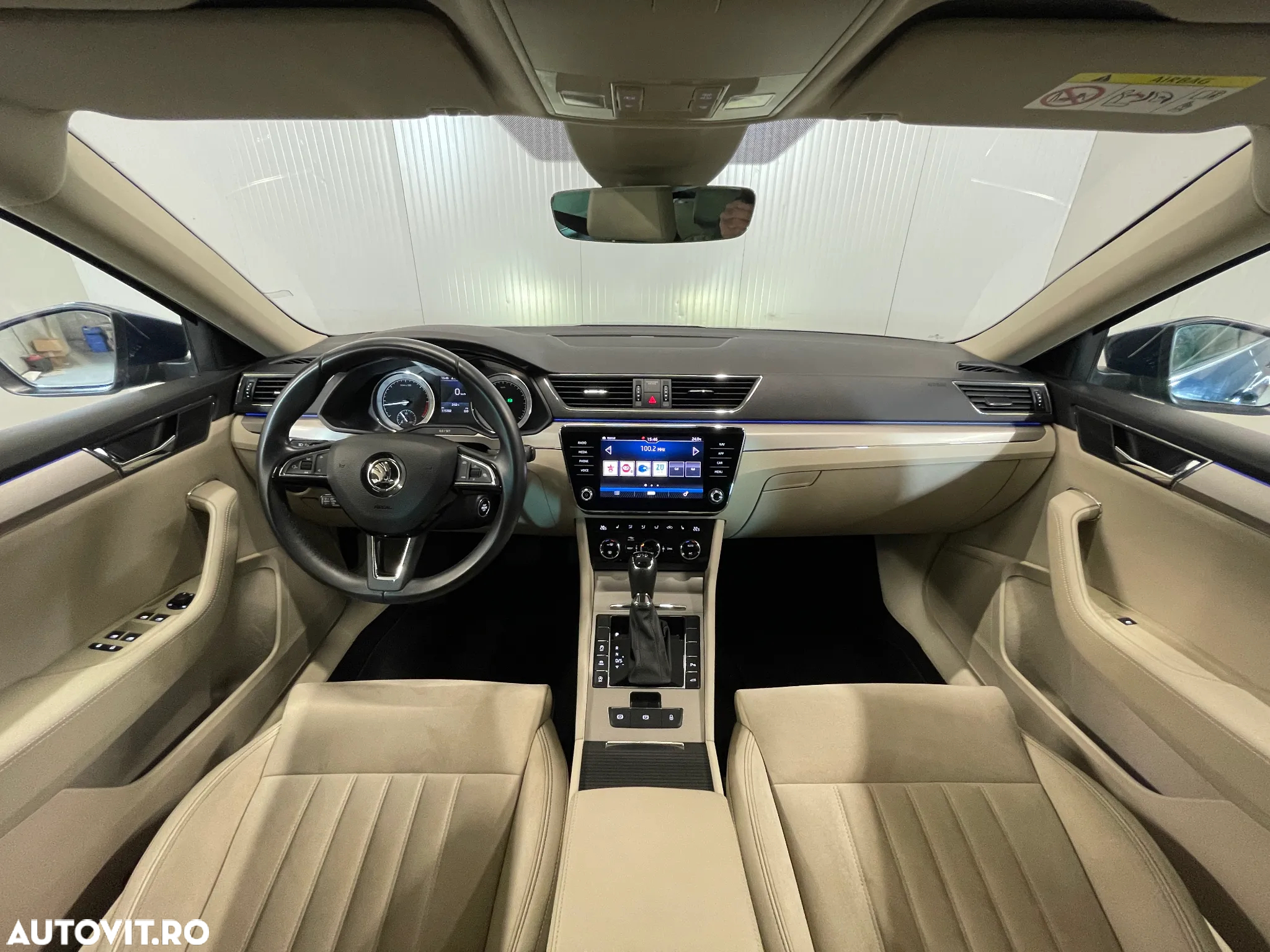 Skoda Superb 2.0 TDI DSG Style - 8