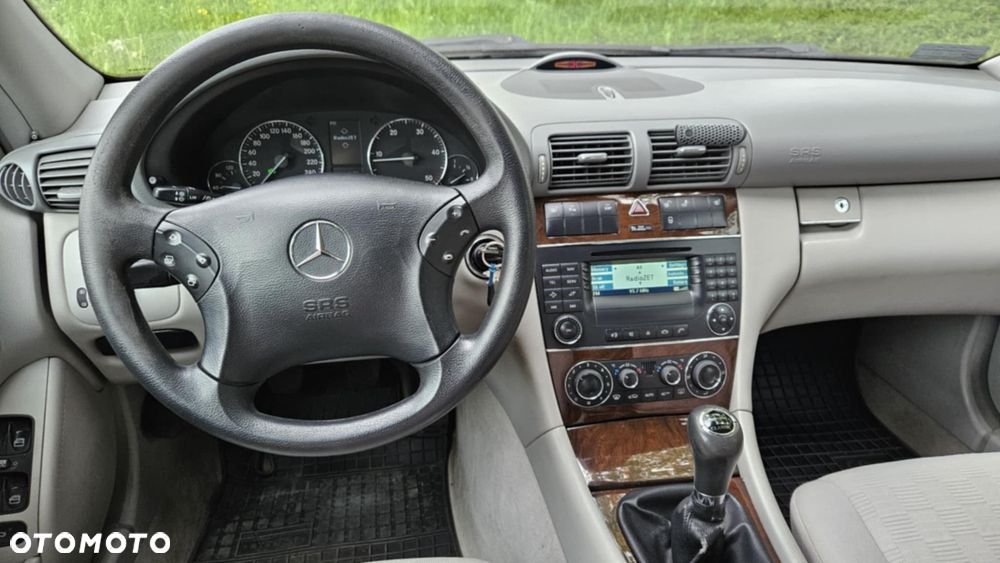 Mercedes-Benz Klasa C 200 CDI Classic - 8