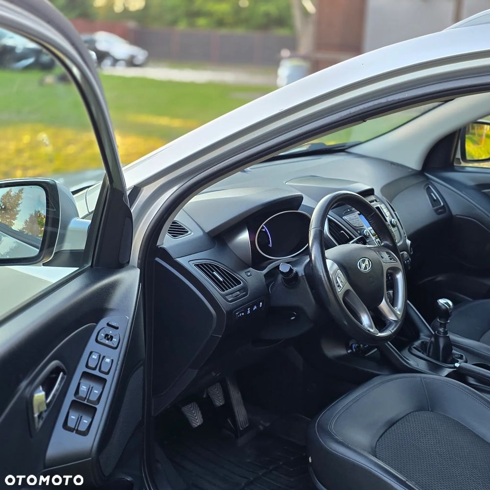 Hyundai ix35 2.0 CRDi 4WD Premium - 9