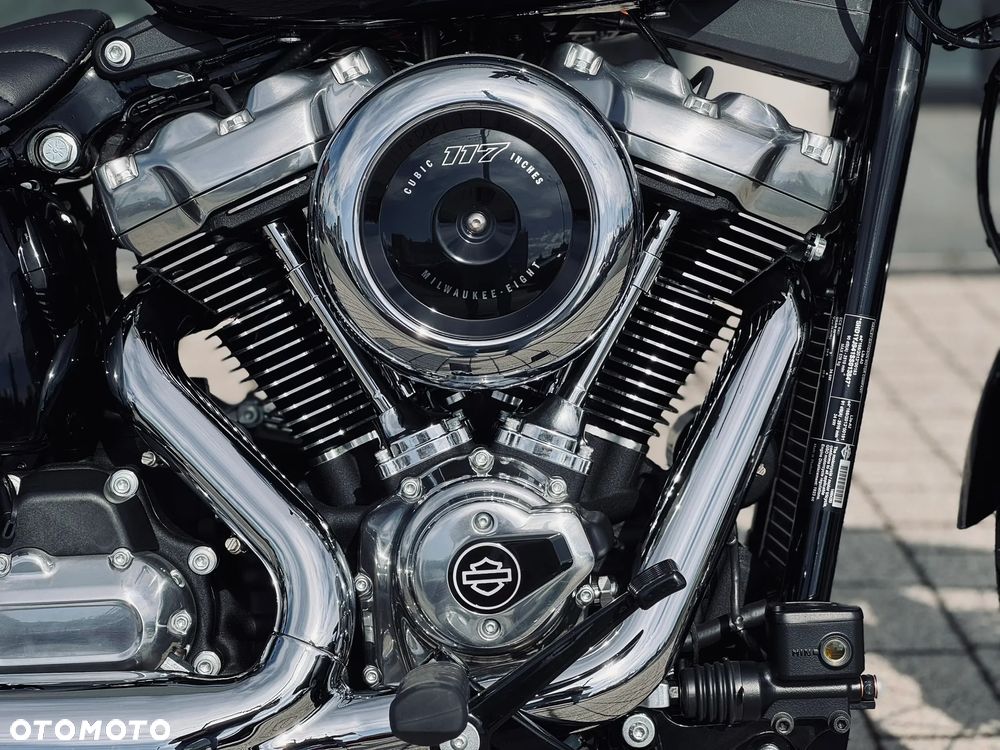 Harley-Davidson Softail Street Bob - 8